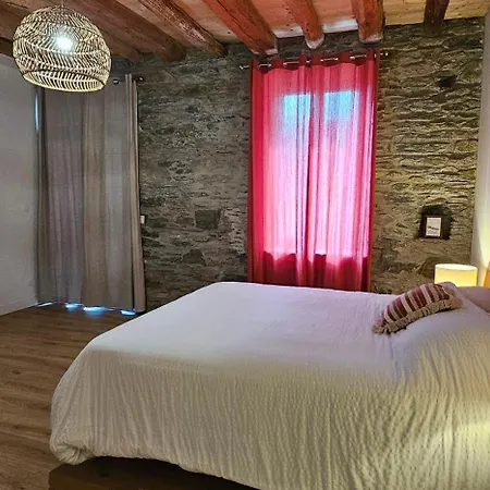 Bed & Breakfast D'hote De Charme L'escapada Les Echappees Belles Antignac